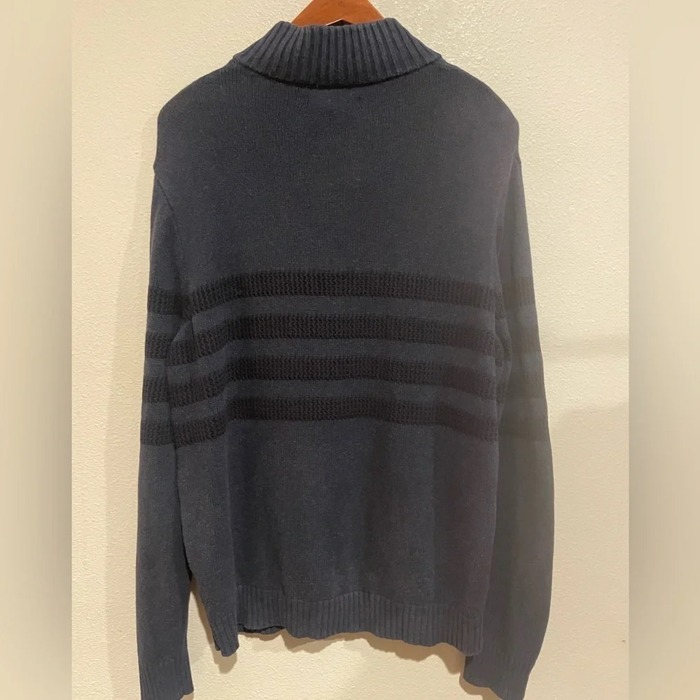 Tahari Men's Navy and Black Zip-Up Sweater